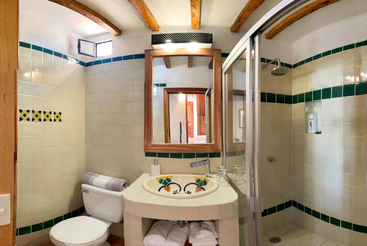 La Casa Veintidos Bed & Breakfast Guanajuato